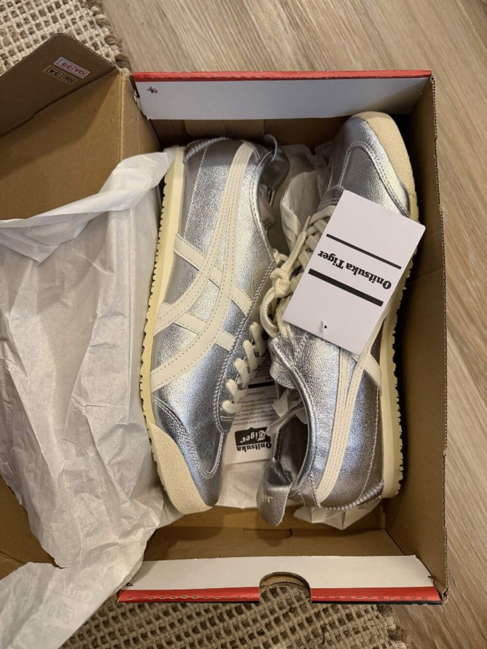 Onitsuka Tiger Mexico 66 Silver Off White Womens 6 / Euro 39.5